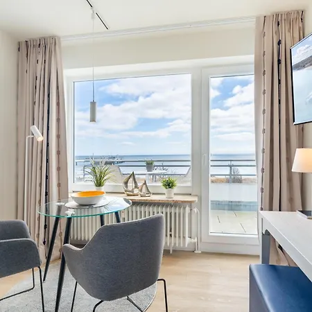 Strandallee - Ferienapartments Direkt Am Strand Von Haffkrug Exterior photo